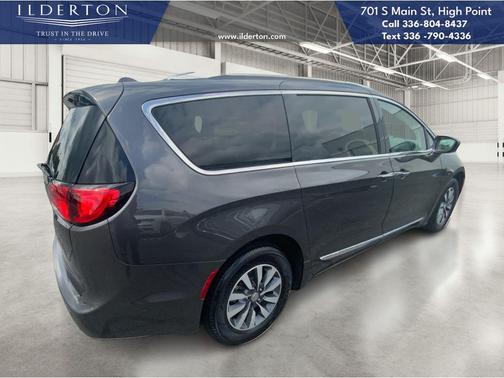 2020 Chrysler Pacifica Touring-L Plus
