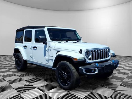 Bright White Clearcoat 2024 Jeep Wrangler 4xe Sahara