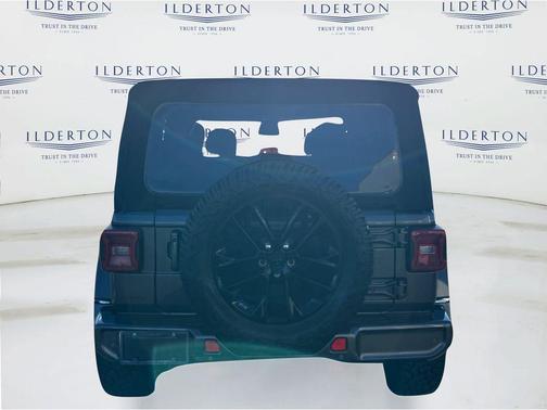 2021 Jeep Wrangler Unlimited Sahara Altitude