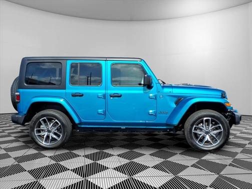 Pearlcoat 2024 Jeep Wrangler 4xe Sport