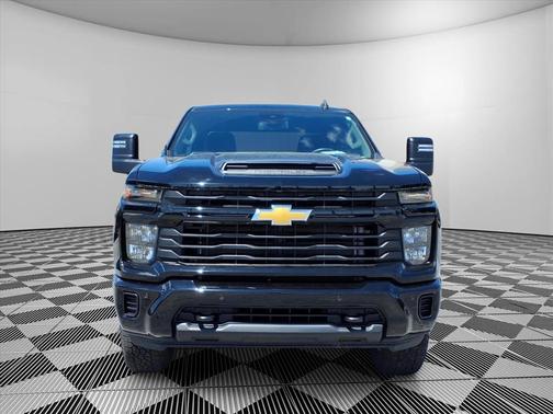 Black 2025 Chevrolet Silverado 2500 Custom