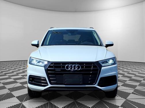Glacier White Metallic 2019 Audi Q5 2.0T Prestige
