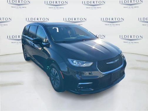 2024 Chrysler Pacifica Hybrid Select