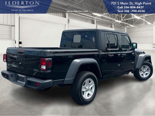 2023 Jeep Gladiator Sport