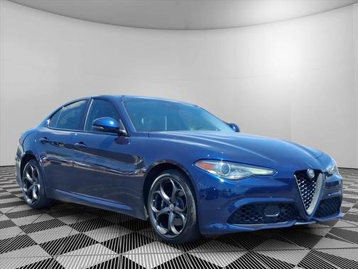 Montecarlo Blue Metallic 2018 Alfa Romeo Giulia Ti