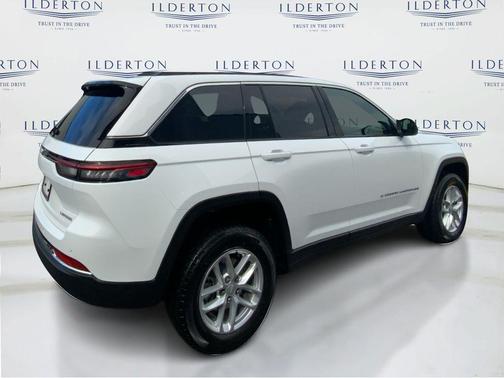 2025 Jeep Grand Cherokee Laredo X