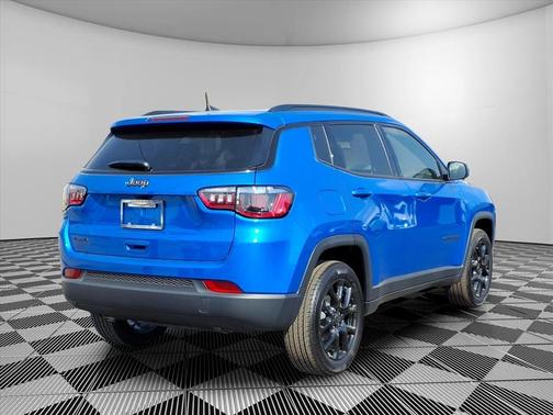 Hydro Blue Pearlcoat 2026 Jeep Compass Latitude