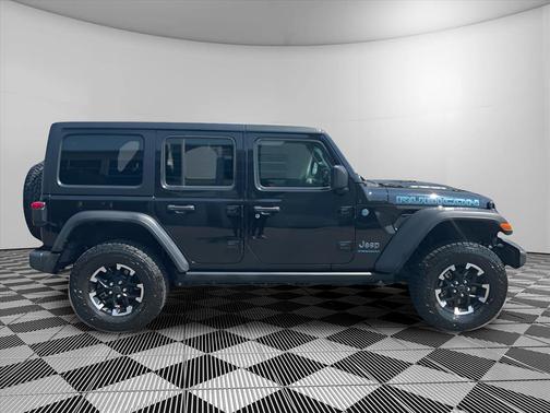 Black Clearcoat 2024 Jeep Wrangler 4xe Rubicon