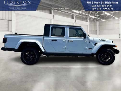 2025 Jeep Gladiator Sport