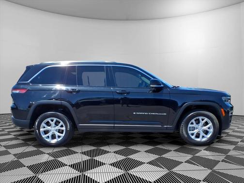 Diamond Black 2024 Jeep Grand Cherokee Limited
