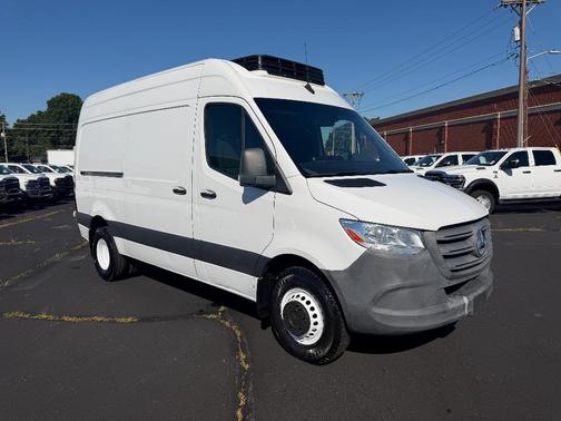 Arctic White 2022 Mercedes-Benz Sprinter 3500 ROOF I4