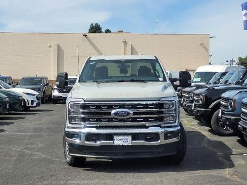 Avalanche 2026 Ford F-250 Lariat