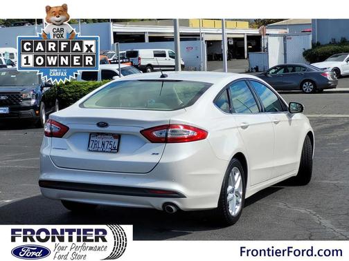 2015 Ford Fusion SE