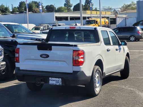 Space White Metallic 2026 Ford Maverick XL