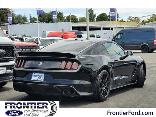 2018 Ford Shelby GT350 Base
