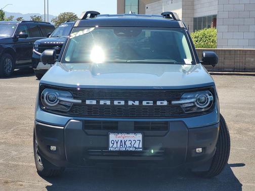 Azure Gray Metallic Tri-Coat 2026 Ford Bronco Sport Outer Banks