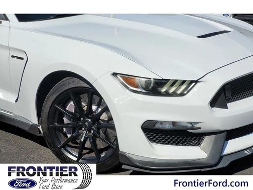 2017 Ford Shelby GT350 Base