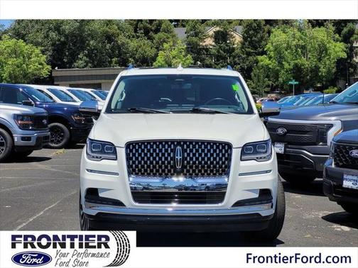 2023 Lincoln Navigator Black Label
