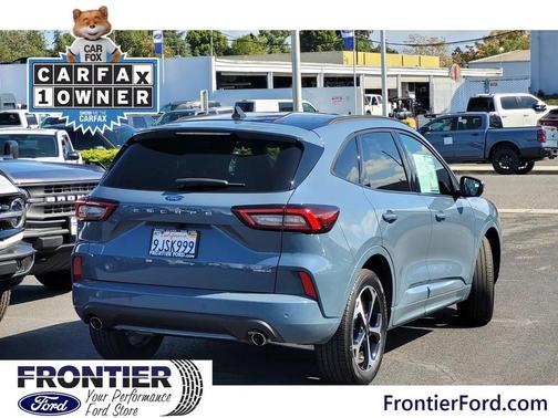 2023 Ford Escape ST-Line Select
