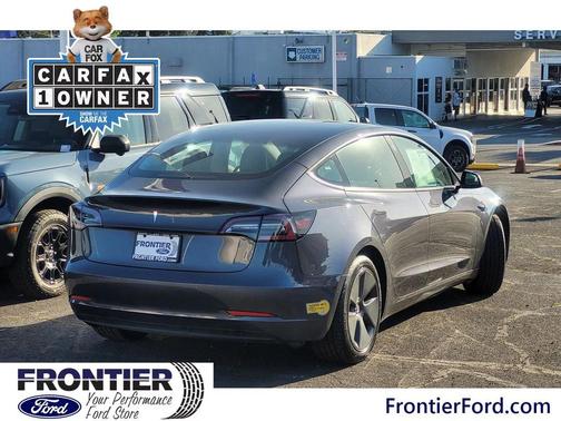 2022 Tesla Model 3 Standard Range