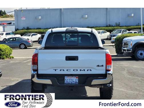2017 Toyota Tacoma SR5