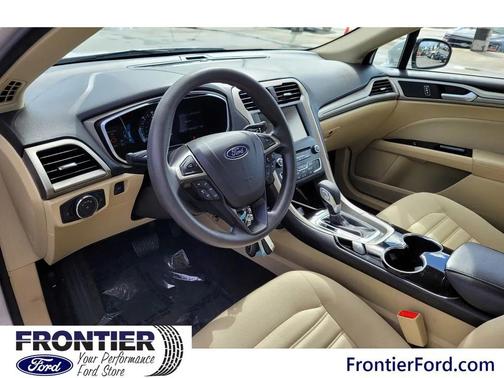 2016 Ford Fusion Hybrid SE