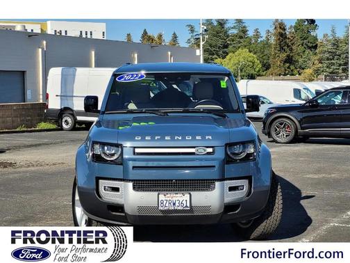 2022 Land Rover Defender 110 SE