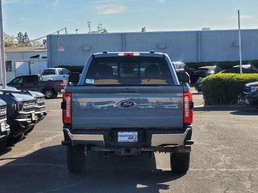 Glacier Gray Metallic Tri-Coat 2026 Ford F-250 Lariat
