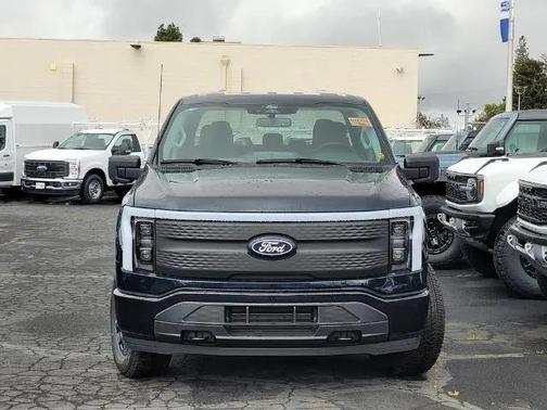 2025 Ford F-150 Lightning XLT