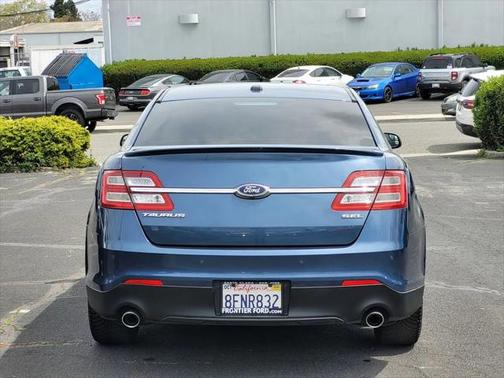 2018 Ford Taurus SEL