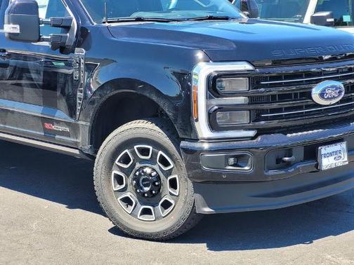 2025 Ford F-350 Platinum