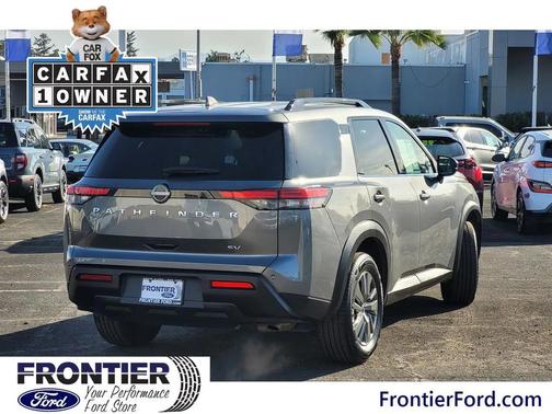 2024 Nissan Pathfinder SV FWD