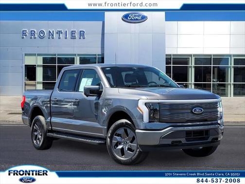 2023 Ford F-150 Lightning LARIAT