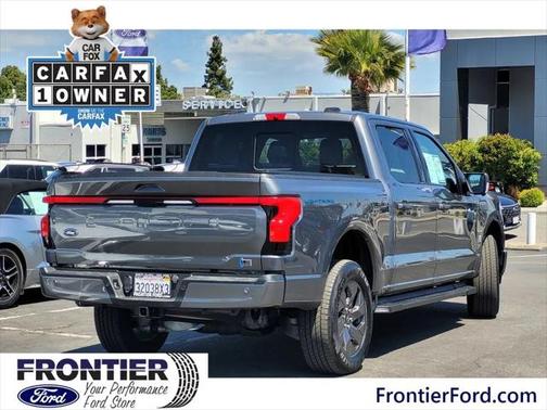 2023 Ford F-150 Lightning LARIAT