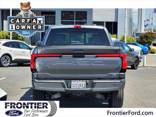 2023 Ford F-150 Lightning LARIAT