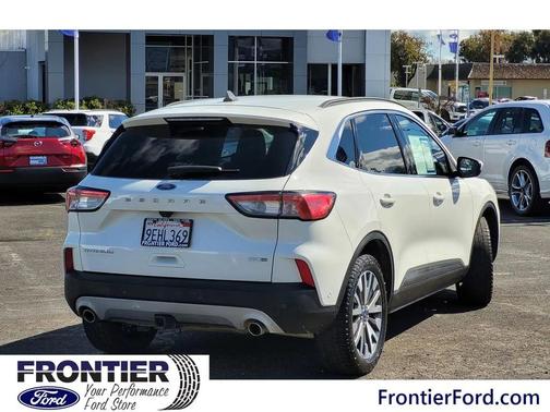 2020 Ford Escape Titanium