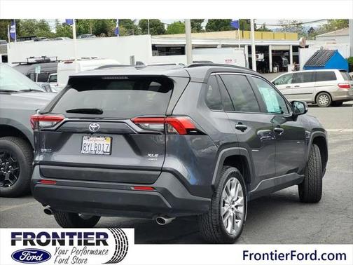 2022 Toyota RAV4 XLE Premium