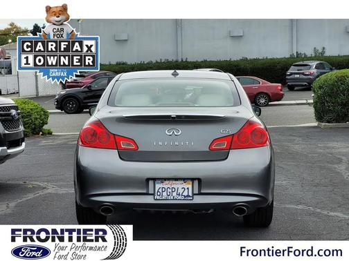 2011 INFINITI G25 Journey