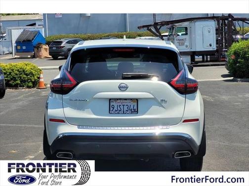 2023 Nissan Murano SL FWD