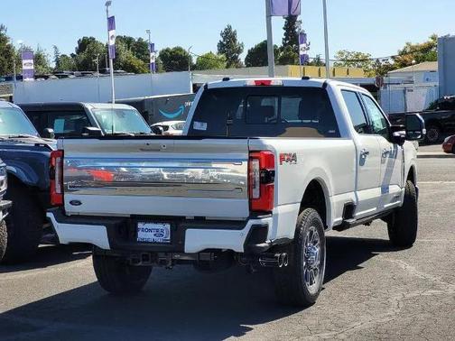 2025 Ford F-350 Platinum