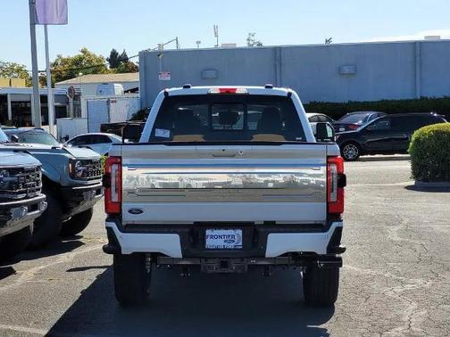 2025 Ford F-350 Platinum