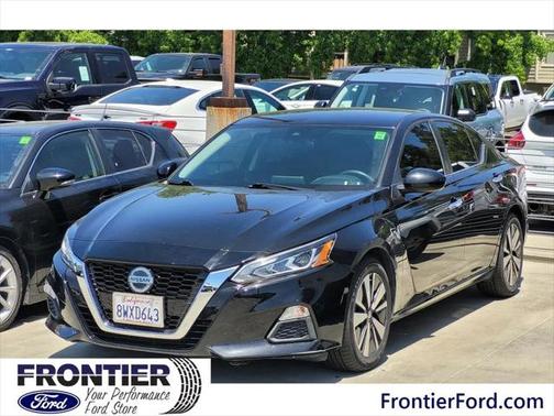2021 Nissan Altima 2.5 SV