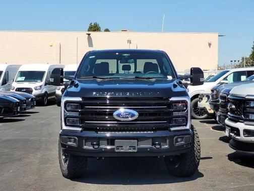 2025 Ford F-350 Platinum