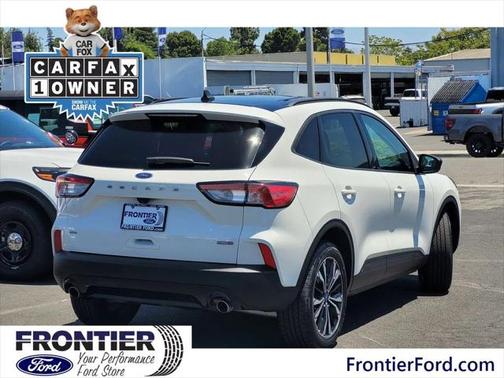 2022 Ford Escape SE