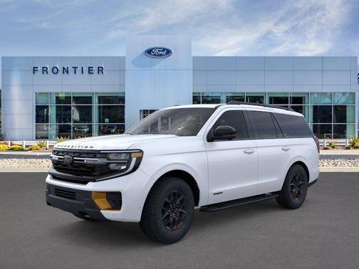 Star White Metallic Tri-Coat 2026 Ford Expedition Tremor