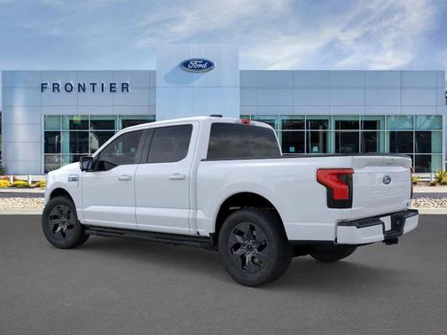2025 Ford F-150 Lightning Flash