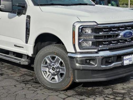Oxford White 2026 Ford F-350 Lariat