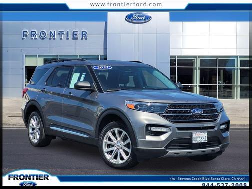 Carbonized Gray Metallic 2021 Ford Explorer XLT