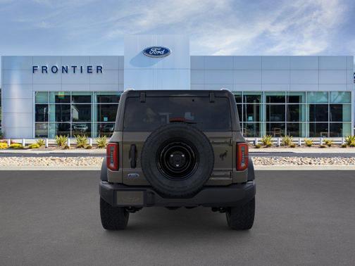 Marsh Gray 2026 Ford Bronco Outer Banks