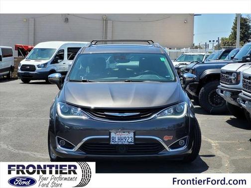 2019 Chrysler Pacifica Hybrid Limited